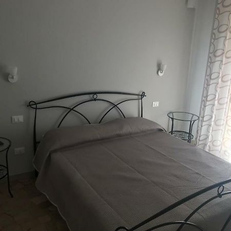 Riva Reno 54 Rooms Болонья Экстерьер фото
