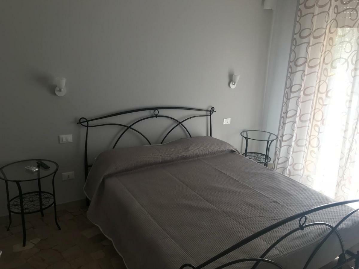 Riva Reno 54 Rooms Болонья Экстерьер фото