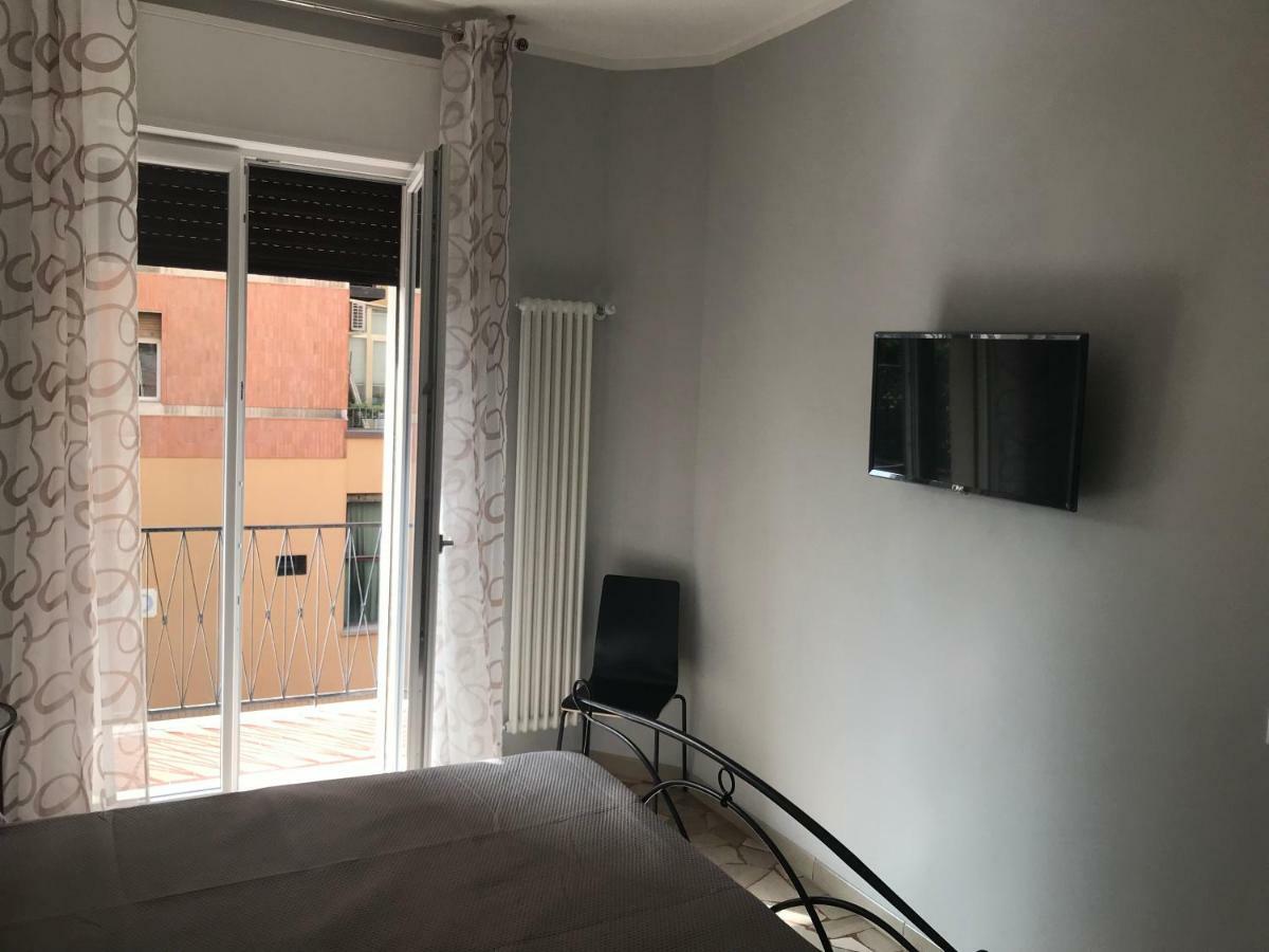 Riva Reno 54 Rooms Болонья Экстерьер фото