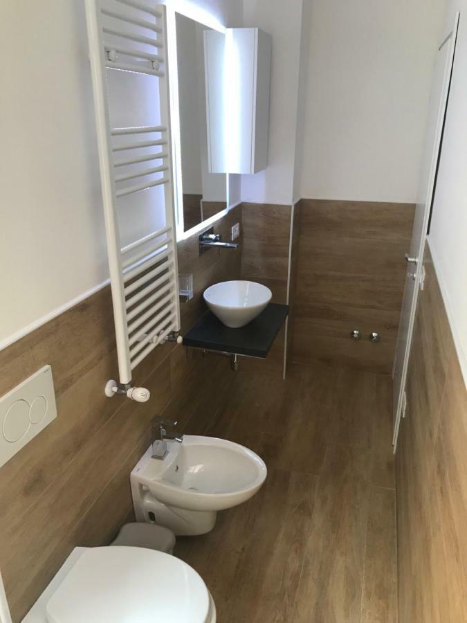 Riva Reno 54 Rooms Болонья Экстерьер фото